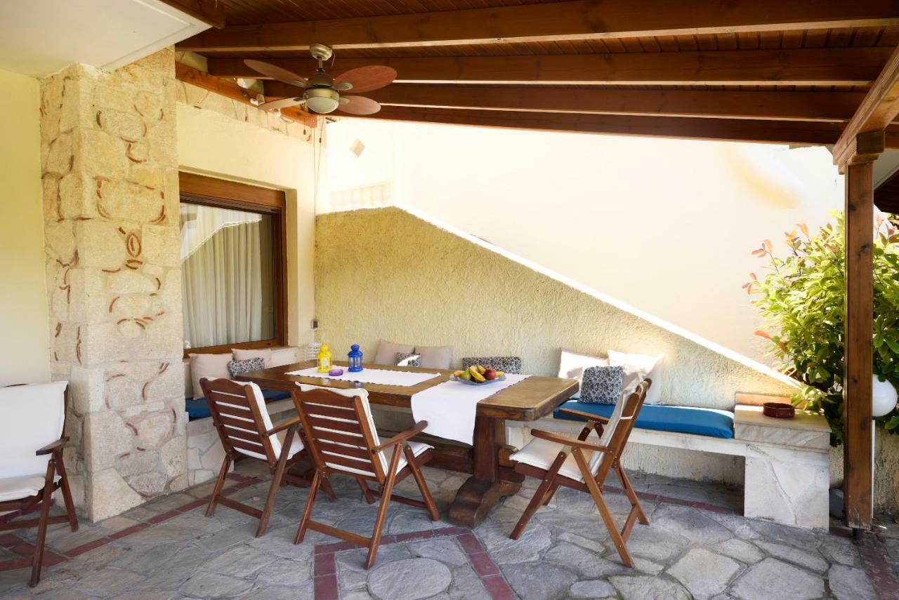 Sani Beach Villa Buitenkant foto